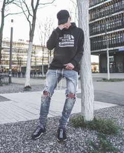 curator blog streetwear outfits