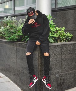 curator blog streetwear outfits