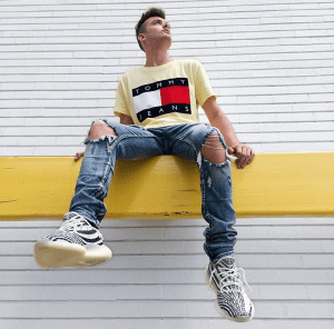 curator blog streetwear outfits