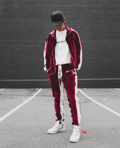 curator blog streetwear outfits