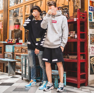 curator blog streetwear outfits