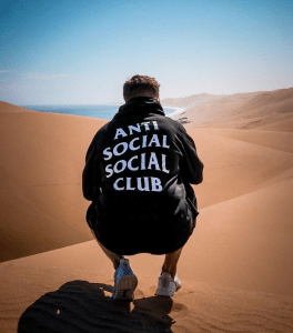 curator blog streetwear outfits