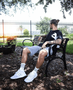 curator blog streetwear outfits