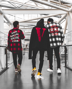 curator blog streetwear outfits