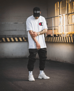 curator blog streetwear outfits