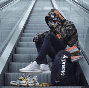 curator blog streetwear outfits