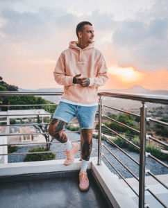 curator blog streetwear outfits