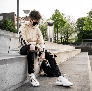 curator blog streetwear outfits