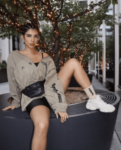 curator blog streetwear outfits