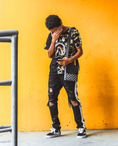 curator blog streetwear outfits
